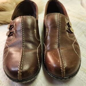 Clarks Women's Brown Leather Flats